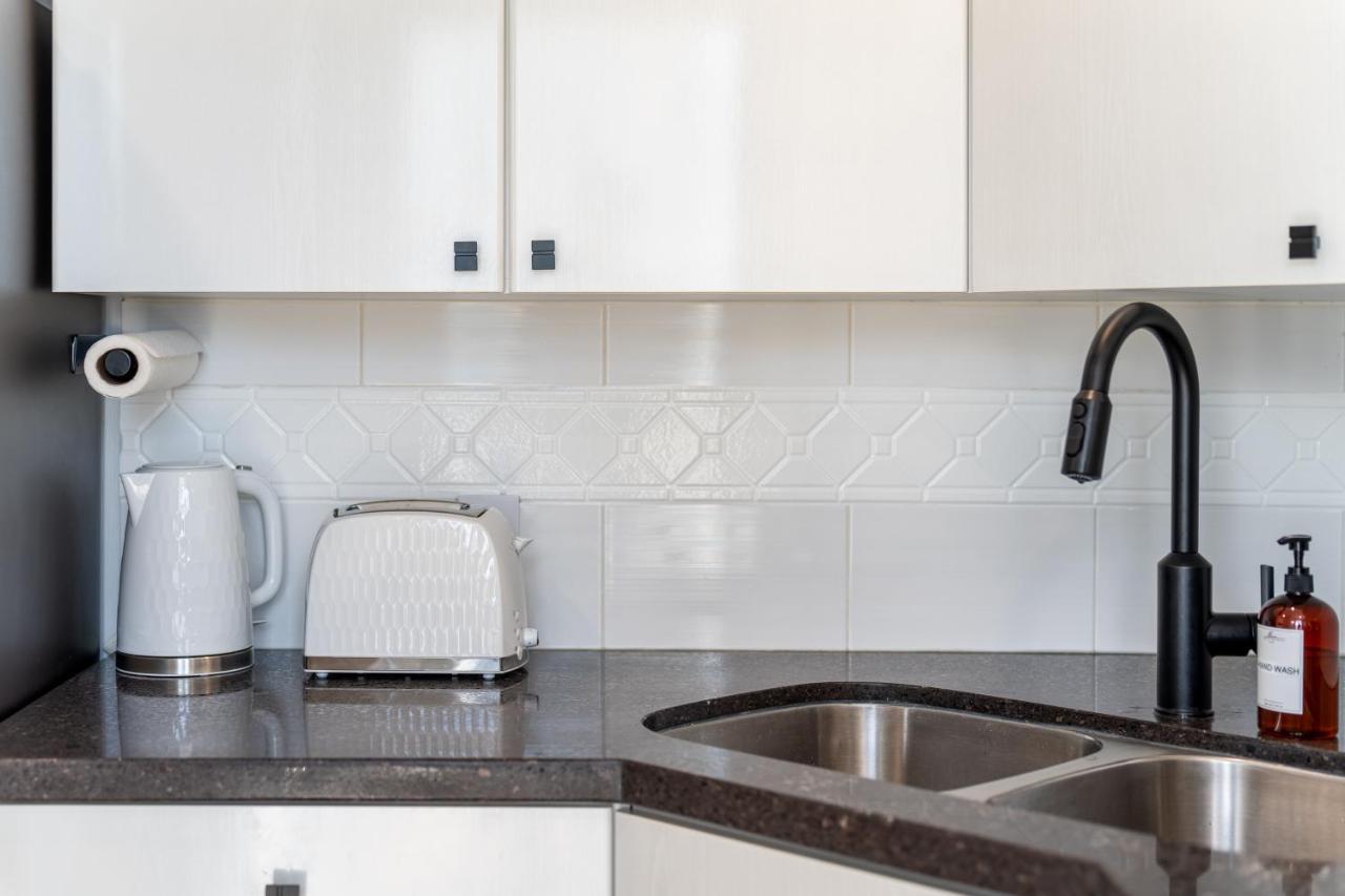 Best Location Downtown Chic Suites Vancouver Esterno foto